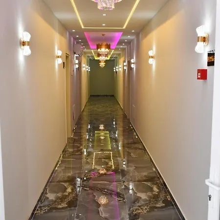 Hotel London Restaurant 4*