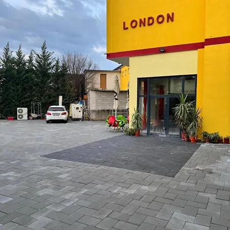 London Restaurant Hotel 4*