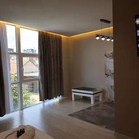 London Restaurant Kukes