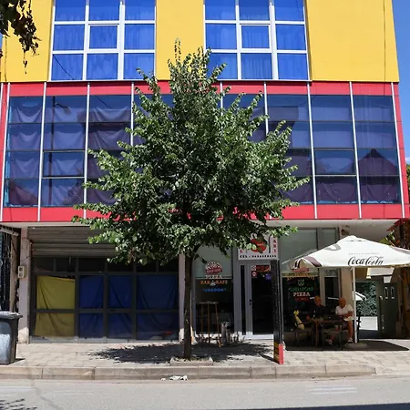 London Restaurant 4* Kukes