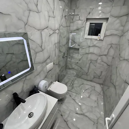 Hotel London Restaurant 4*