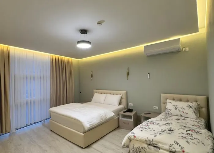 London Restaurant Otel 4*