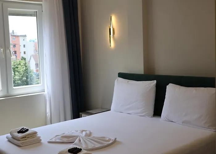 London Restaurant Otel Kukes