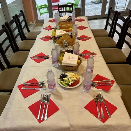 London Restaurant Kukes