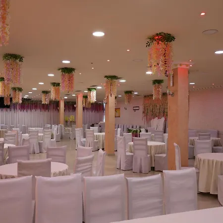 London Restaurant Hotel 4*