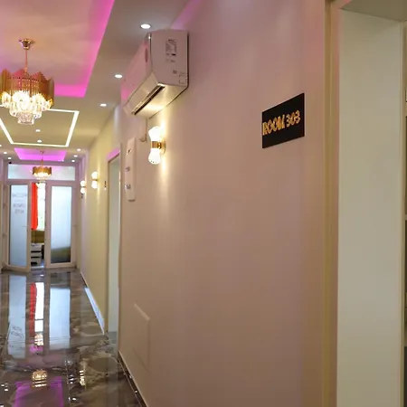 Hotel London Restaurant 4*