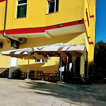 London Restaurant 4* Kukes