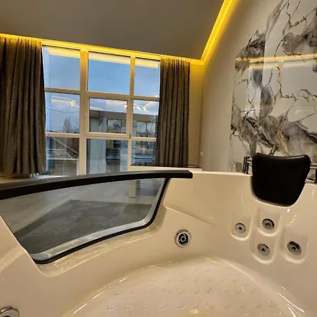 London Restaurant Kukes