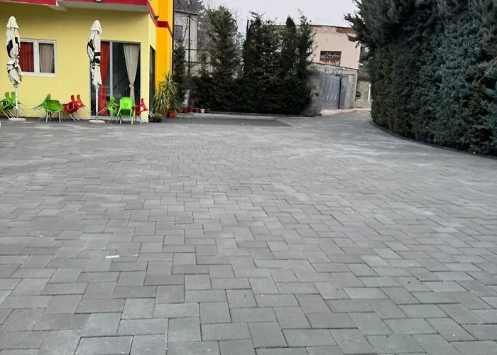 Hotel London Restaurant Kukes